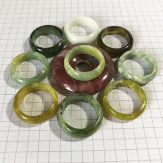 Nhẫn ngọc Việt Nam nhiều màu, nhiều size bản nhỏ thanh lịch cho mệnh Kim Mộc Thủy Hỏa Thổ