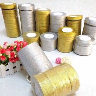 1lố ruybang nhũ : 1cm, 1.5 cm, 2cm, 3cm, 4 cm.