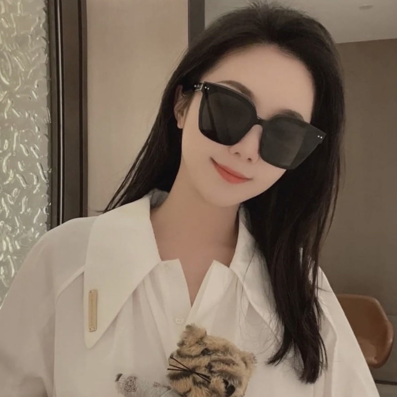 Kính mát GENTLE MONSTER LOCELL 01 cao cấp,thiết kế phong cách hàn quốc trẻ trung,dành cho nam nữ.Chống UV400,siêu bền