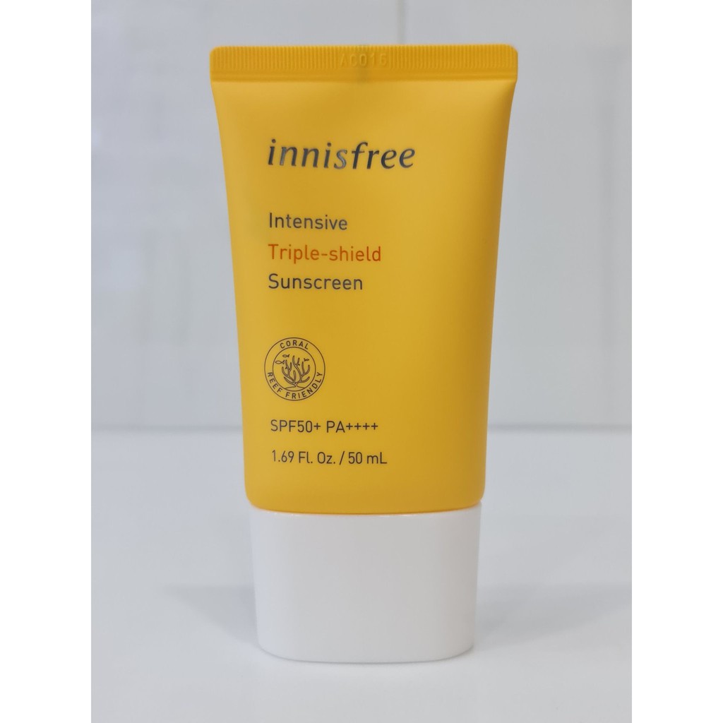 Kem Chống Nắng Điều Chỉnh Tông Da Innisfree Intensive Triple Shield Sunscreen SPF 50+ PA++++ 50ml Hàn Quốc