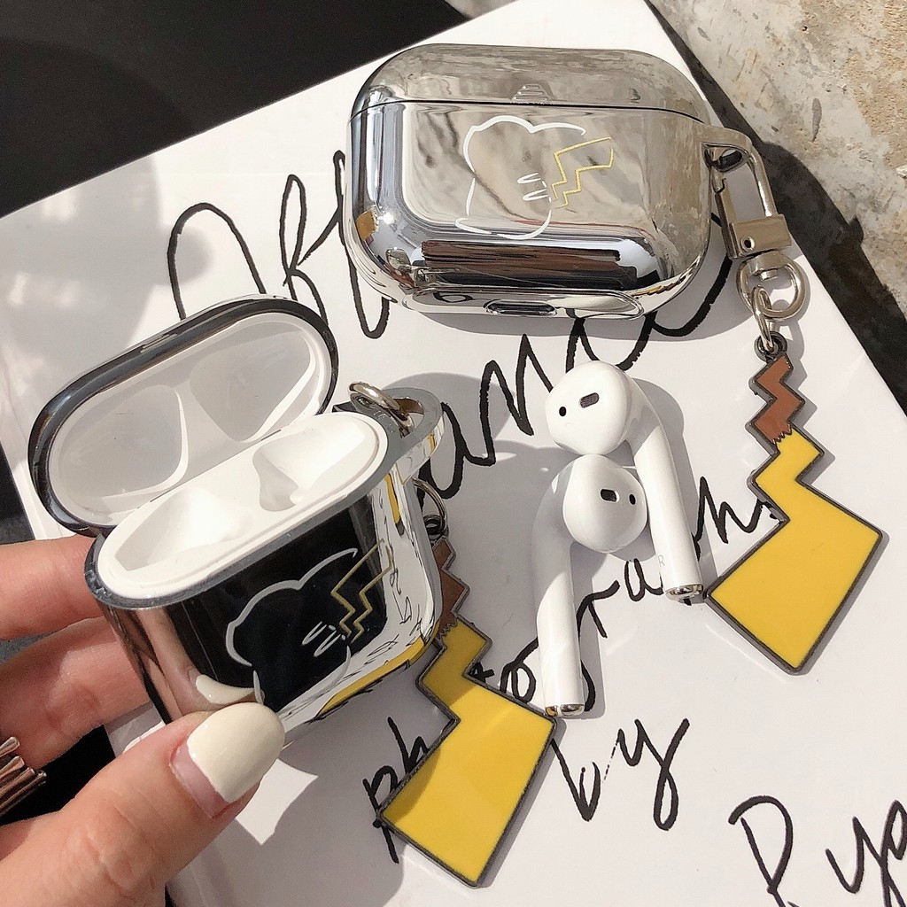 Vỏ Bảo Vệ Hộp Sạc Tai Nghe Airpods Pro 1 / 2 Hình Pikachu Kèm Móc Treo Tiện Dụng