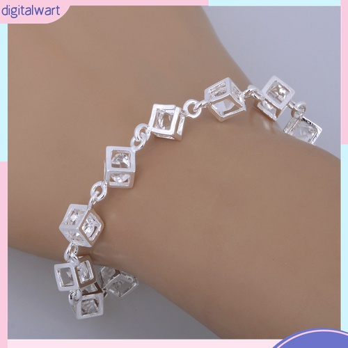 Vòng Tay Mạ Bạc Hình Khối Lập Phương Đính Đá Pha Lê Trong Suốt Thời Trang Cho Nữ