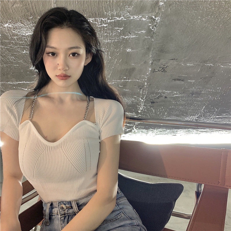 Áo dệt kim cổ chữ V phối dây xích thời trang hè quyến rũ cho nữ