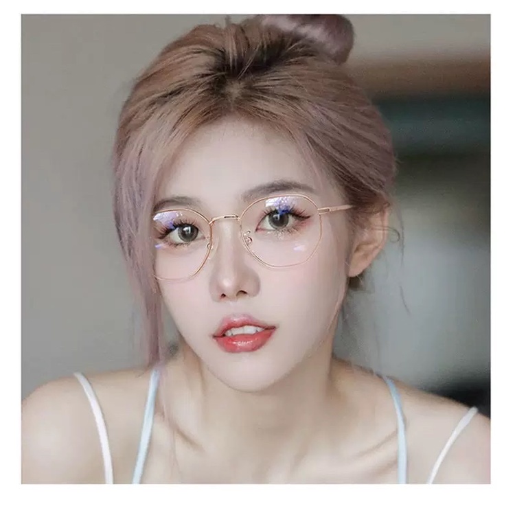 Kính Form vuông Nam Nữ 647 Chất liệu nhựa hàn quốc kiểu dáng hot trend