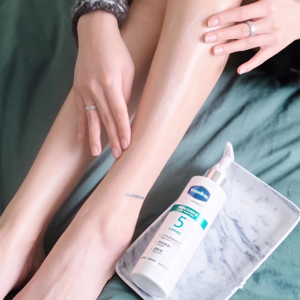 VASELINE Dưỡng thể hoạt tính dưỡng da sáng ẩm căng mịn với hoạt chất tối ưu No. 3 No. 4 No. 5 No. 6 Sữa Dưỡng Thể Nicotinamide Hyaluronic acid Hexapeptide 250ml