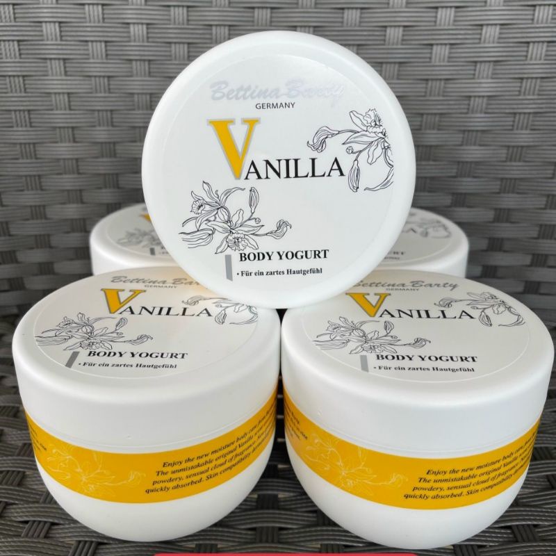 Dưỡng thể Vanilla Body Yogurt 300ml Hàng Đức