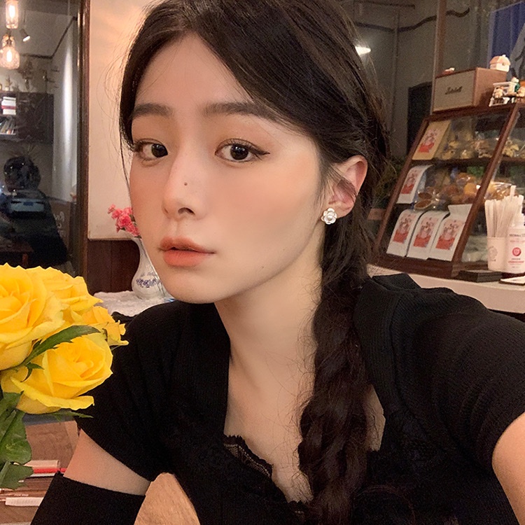 Khuyên Tai Hoa Trà Nổi Đính Hạt Trai Camellia 3D - Vani Store - TS000660