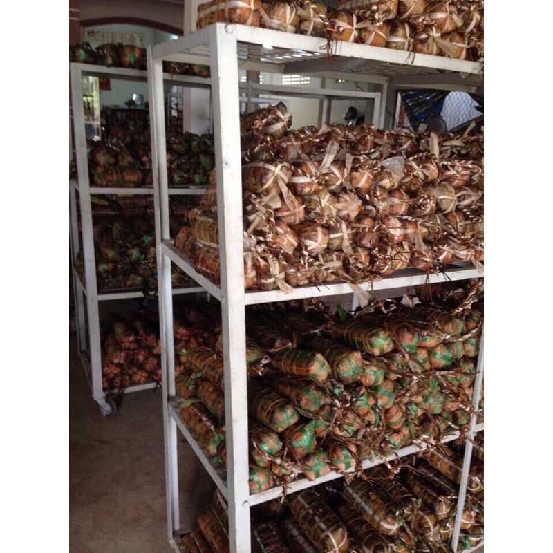 Bánh Tét Trà Cuôn Lá Cẩm 1 Đòn