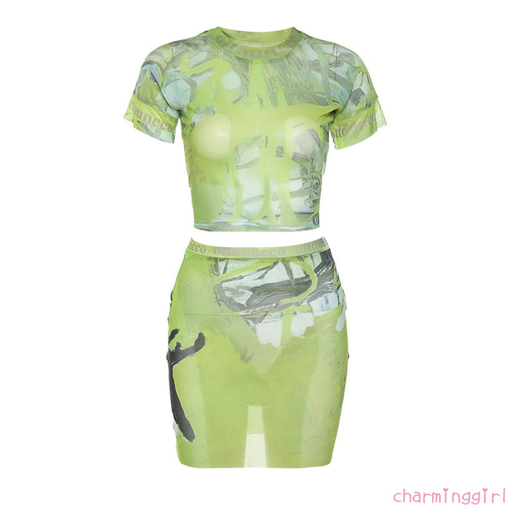 Bộ đồ 2 món gồm áo croptop tay ngắn cổ tròn in họa tiết graffiti + chân váy ngắn eo cao phong cách mùa hè dành cho nữ