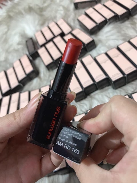 Son Shu Uemura vỏ đen các màu