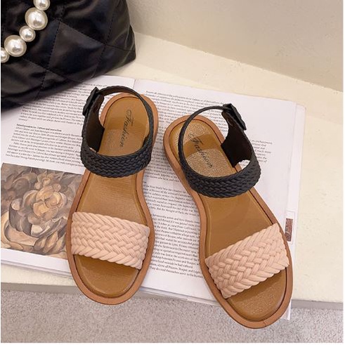 Giày Quai Hậu Dành Cho Nữ Sinh - Sandal Kiểu Dáng Năng Động Cá Tính