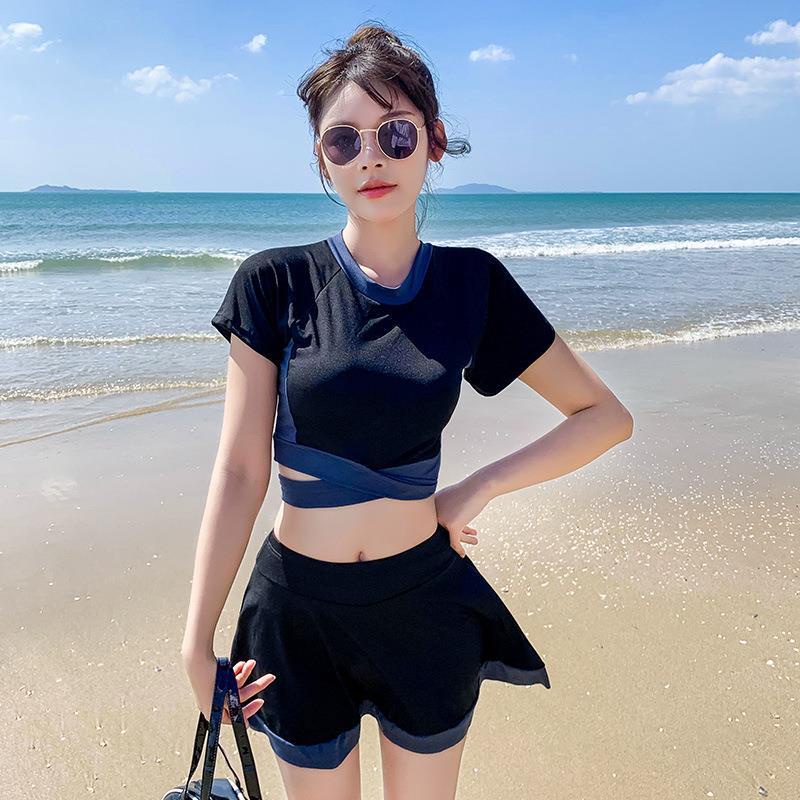 Bộ đồ bơi hai mảnh thời trang cho nữ | BigBuy360 - bigbuy360.vn