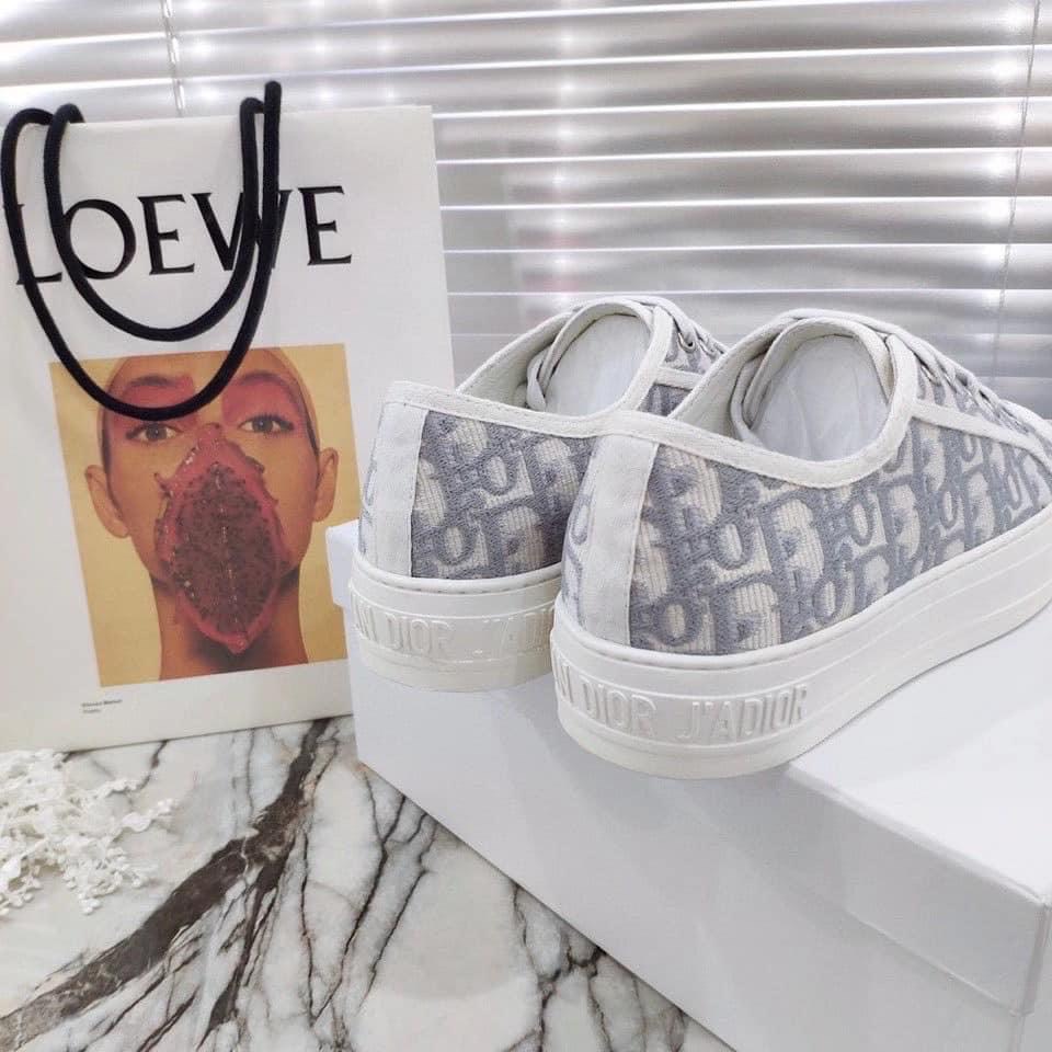 Giày thể thao nữ họa tiết DO vải thêu hàng cao cấp