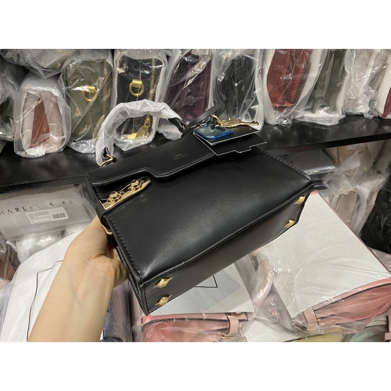 ❥ 𝐓𝐮́𝐢 𝐭𝐚𝐲 𝐜𝐚̂̀𝐦 𝐋𝐲𝐧 𝐅𝐈𝐍𝐄𝐍𝐄𝐒𝐒 màu đen
