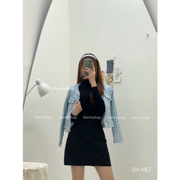 Áo khoác dạ màu xanh da trời, cổ tròn tua tua, cúc vàng -201ak2- đenta shop