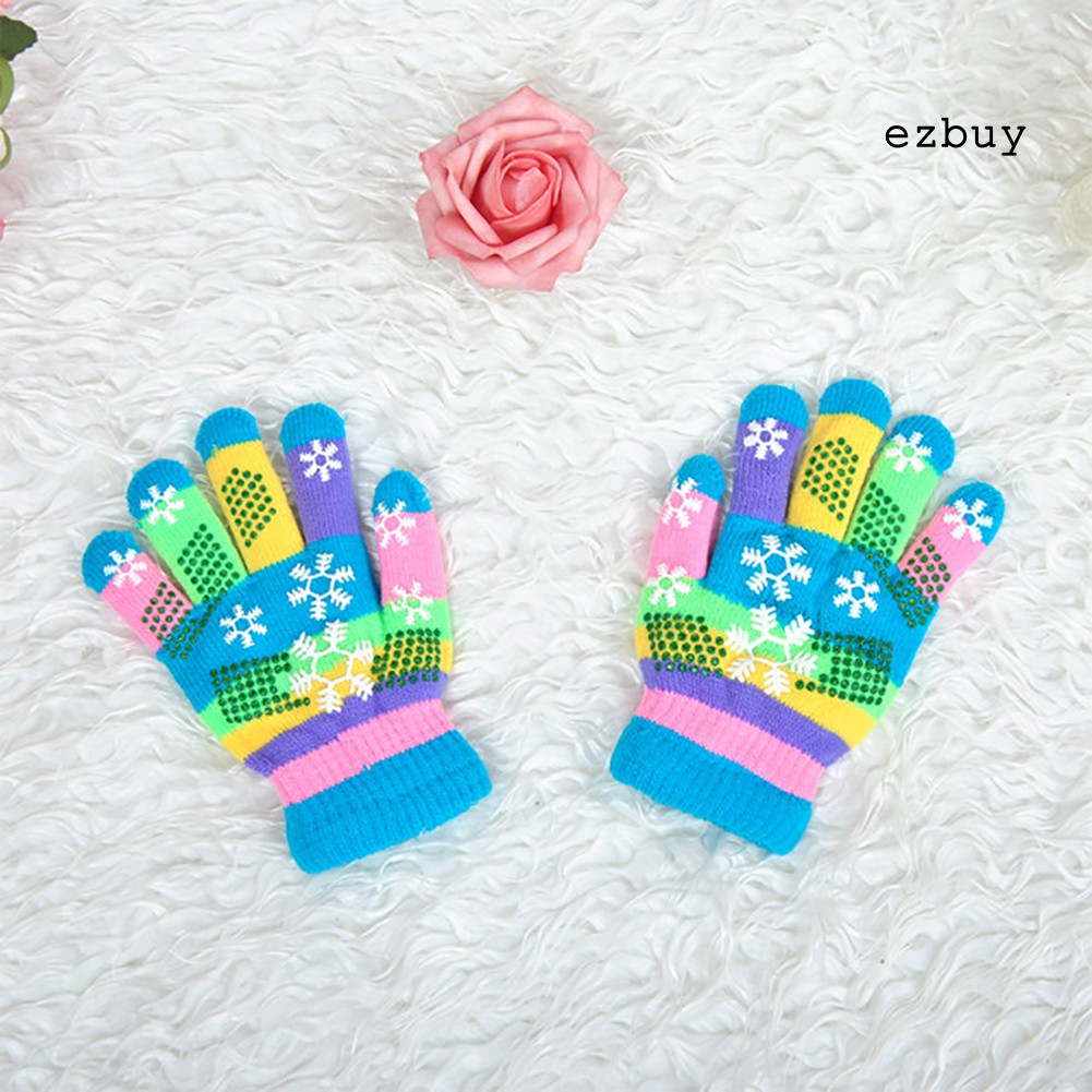 Găng Tay Hoạ Tiết Hoa Tuyết Cho Bé