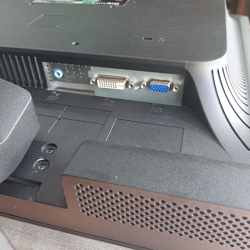Màn hình Dell 19 inch Vuông