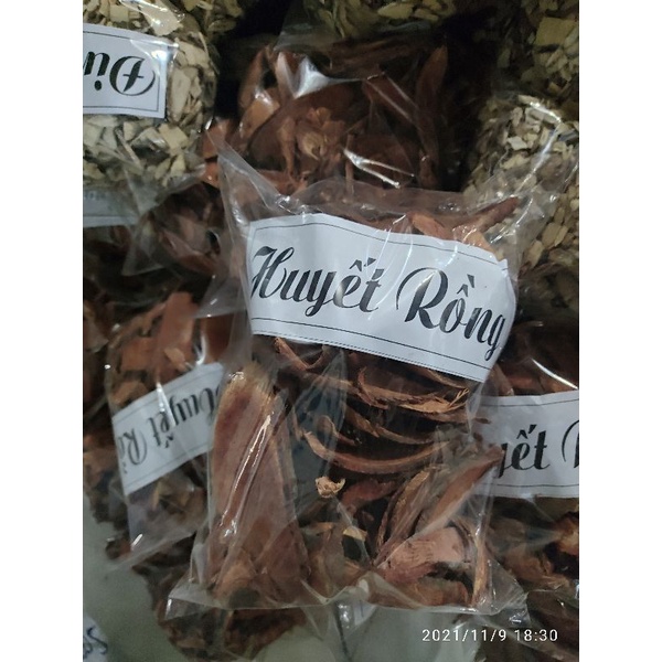 ☑️1KG Huyết rồng khô, cây cỏ má.u ngâm rịu