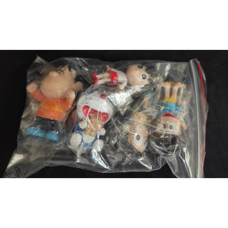 Bộ mô hình Doreamon giá siêu rẻ.