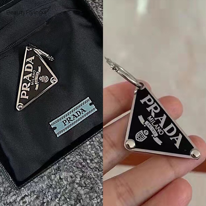 Prada Khuyên Tai Hình Tam Giác Bằng Thép Không Gỉ
