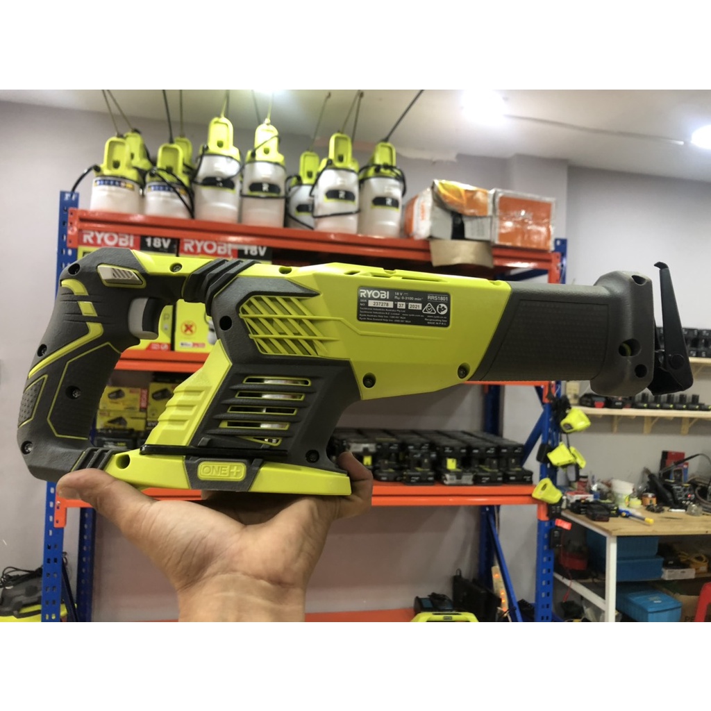Thân máy cưa kiếm pin 18v ryobi rrs1801 -  90% - BH 3 THÁNG - ÚC