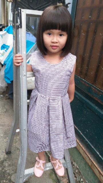 Đầm dây chéo lưng