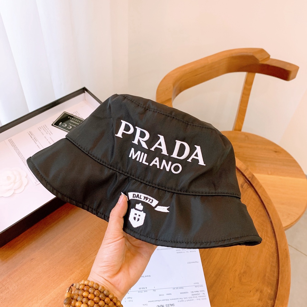 Mũ Bucket, Mũ Lưỡi Trai Prada , Nón Prada Nam Nữ Chất Liệu Vải Gió Dầy Dặn Thấm Hút Mồ Hôi Thời Trang Cao Cấp