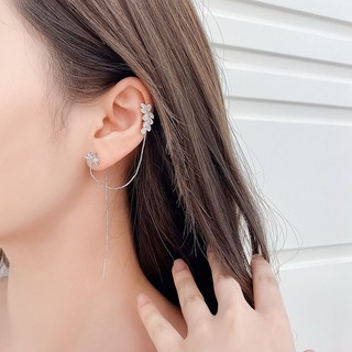 Hoa tai kẹp vành nhánh hoa .