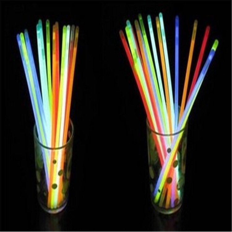 Que phát sáng dạ quang light stick, vòng tay huỳnh quang to nhỏ nhiều màu sắc