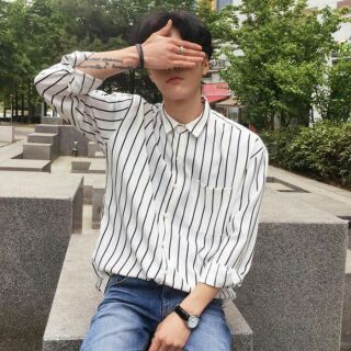 Sơ Mi Sọc Đen và Trắng, Nam và Nữ