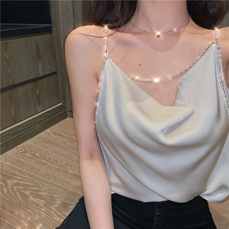 Áo 2 dây cổ V phụ kiện dây thép sáng phong cách