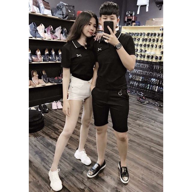 Áo thun cặp unisex ngắn tay cổ sơmi hình kéo có màu đen trắng nam nữ đều mặc được