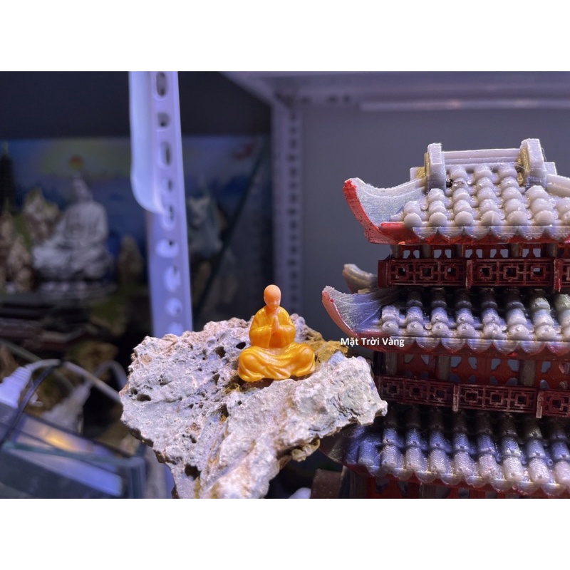 Tượng phật, nhà sư mini dáng chắp tay trang trí tiểu cảnh, non bộ, hồ cá bán cạn