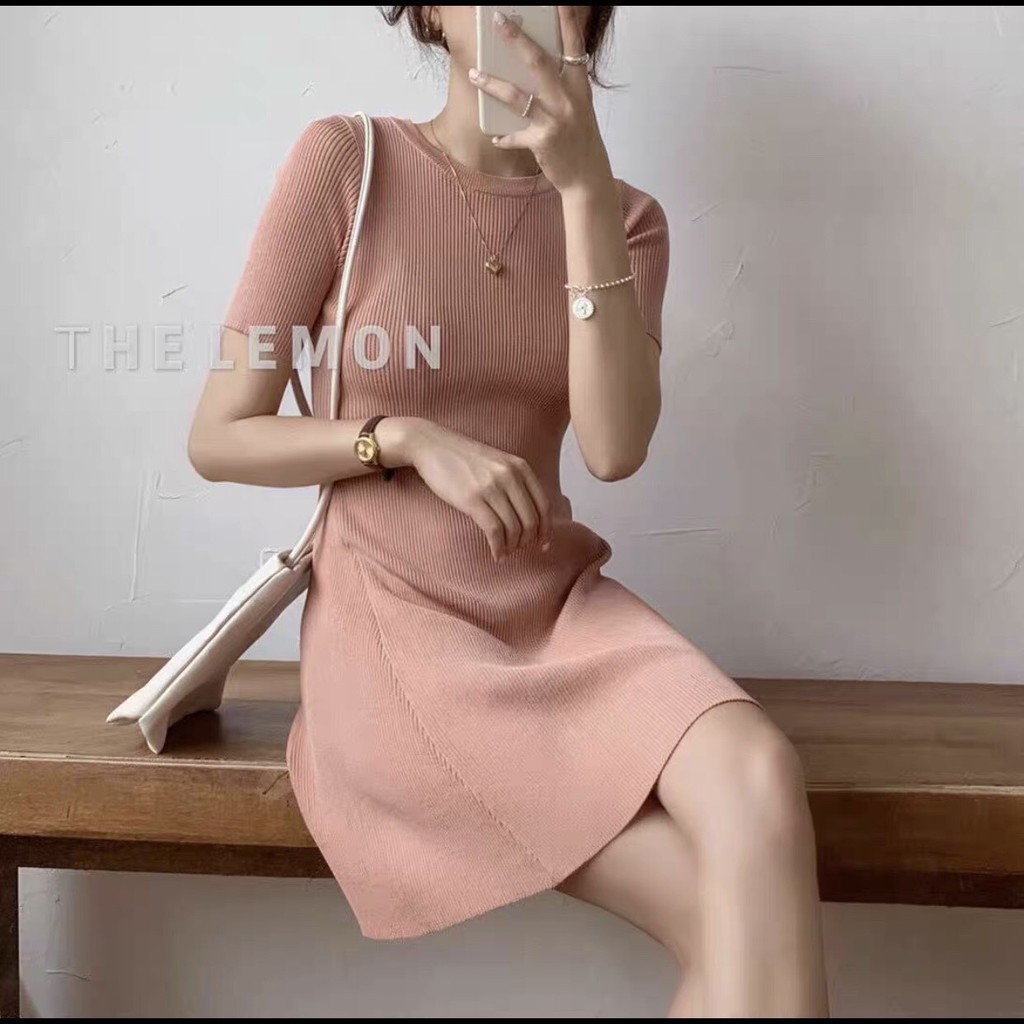 Váy Đầm Tay Ngắn Cổ Tròn Dáng Xòe Dưới Ôm Body Thời Trang Nữ Thiết Kế Đơn Giản Phong Cách Hàn Quốc Bắt Trend 2021