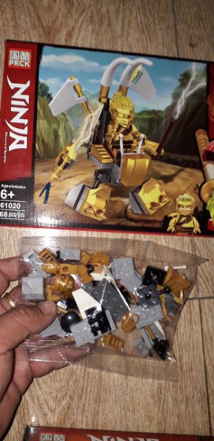 Lắp ráp 1 hộp LegoNinja Rôbot 61020 có nhiều chi tiết bằng nhựa ABS