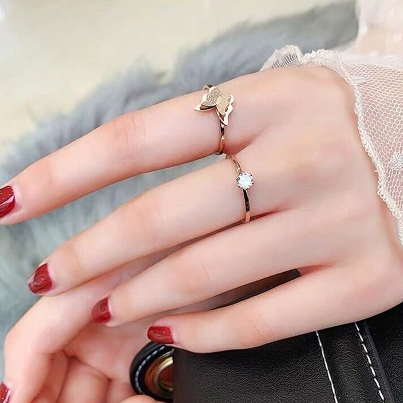 Nhẫn nữ titan không gỉ mặt hình bướm trang sức titan phong cách Hàn Quốc