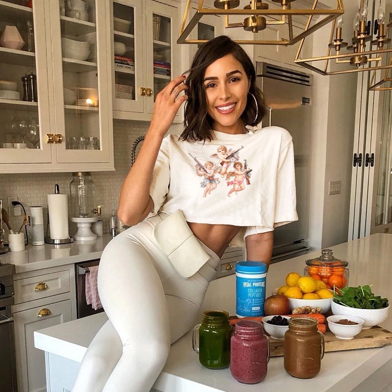 Áo Thun Nữ Cộc Tay In Chữ