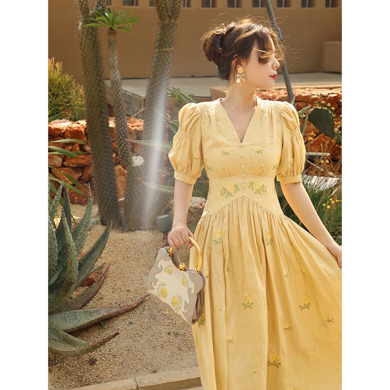 Đầm Dài Trung Bình In Họa Tiết Hoa Hồng Vàng Phong Cách Retro Pháp Cao Cấp Cho Nữ