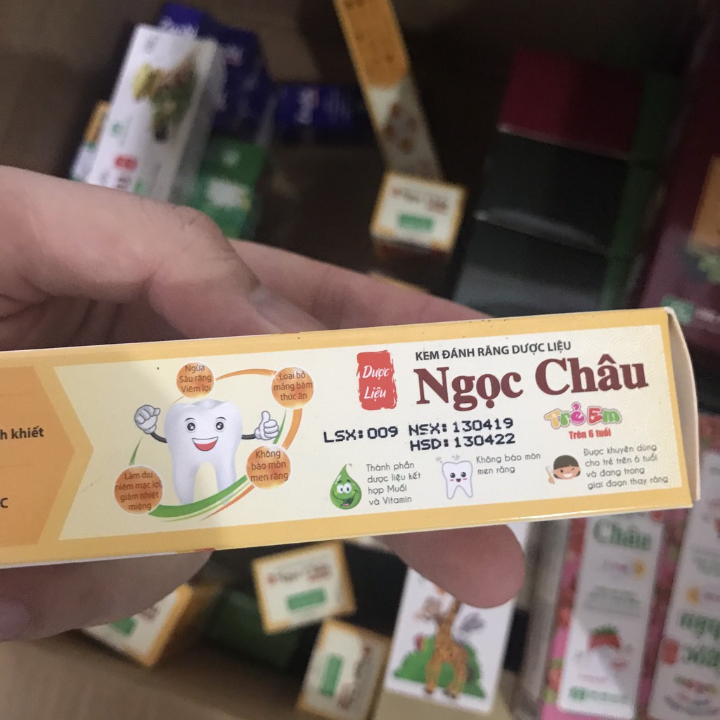 KEM ĐÁNH RĂNG DƯỢC LIỆU NGỌC CHÂU CÁC LOẠI 100G, 170G, 70G,50G