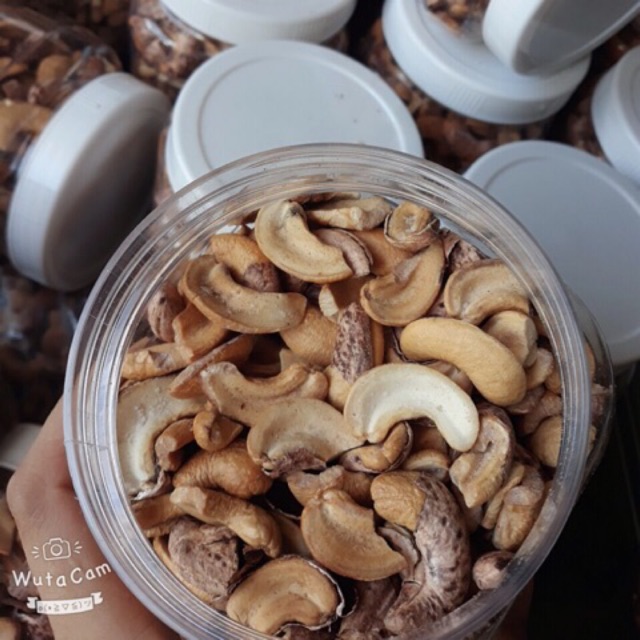 Hạt điều rang muối vỡ đôi