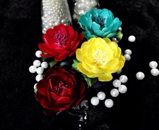 Hoa trà cài áo handmade