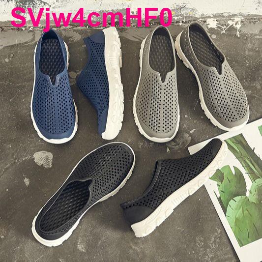 Summer slippers male web celebrity sandals thick tap wear non-slip shoes Vietnam hole outside the new men s