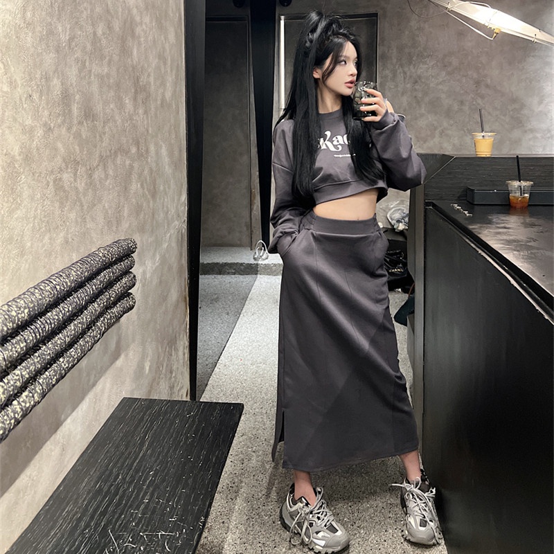 Set Áo Tay Dài Cổ Tròn + Chân Váy Mini Thời Trang Cho Nữ