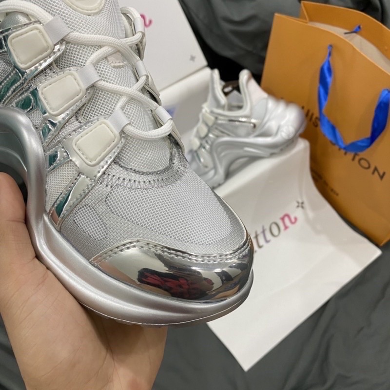 GIÀY LV TRẮNG BẠC LAI AU CAO CẤP 1:1