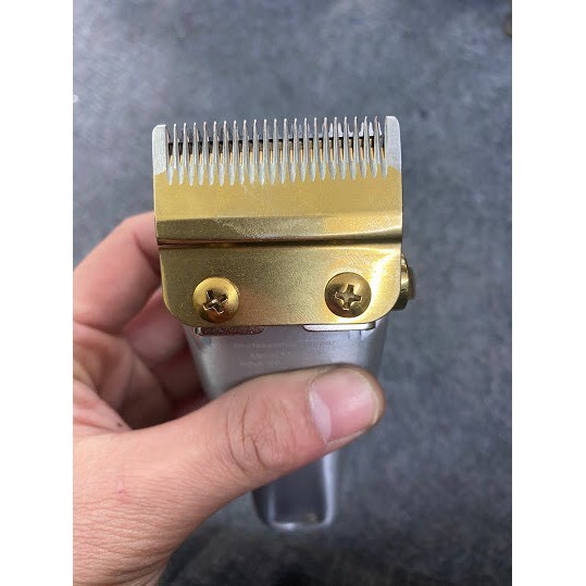 Tông đơ cắt tóc vỏ thép nguyên khối,màn hình hiển thị LCD kemei 1984 vàng sang trọng tinh tế