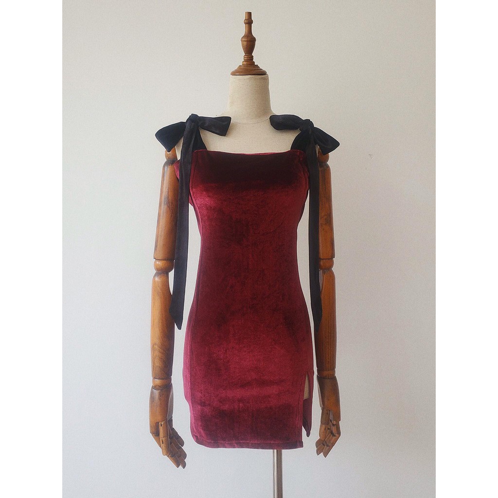 Đầm nhung ngắn xẻ tà nơ vai DOKESI  - Scarlett Dress