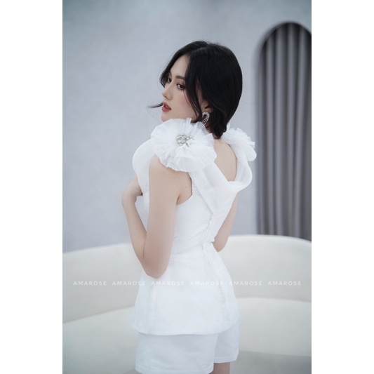 Áo bẹt vai phối hoa thủ công Erin Top