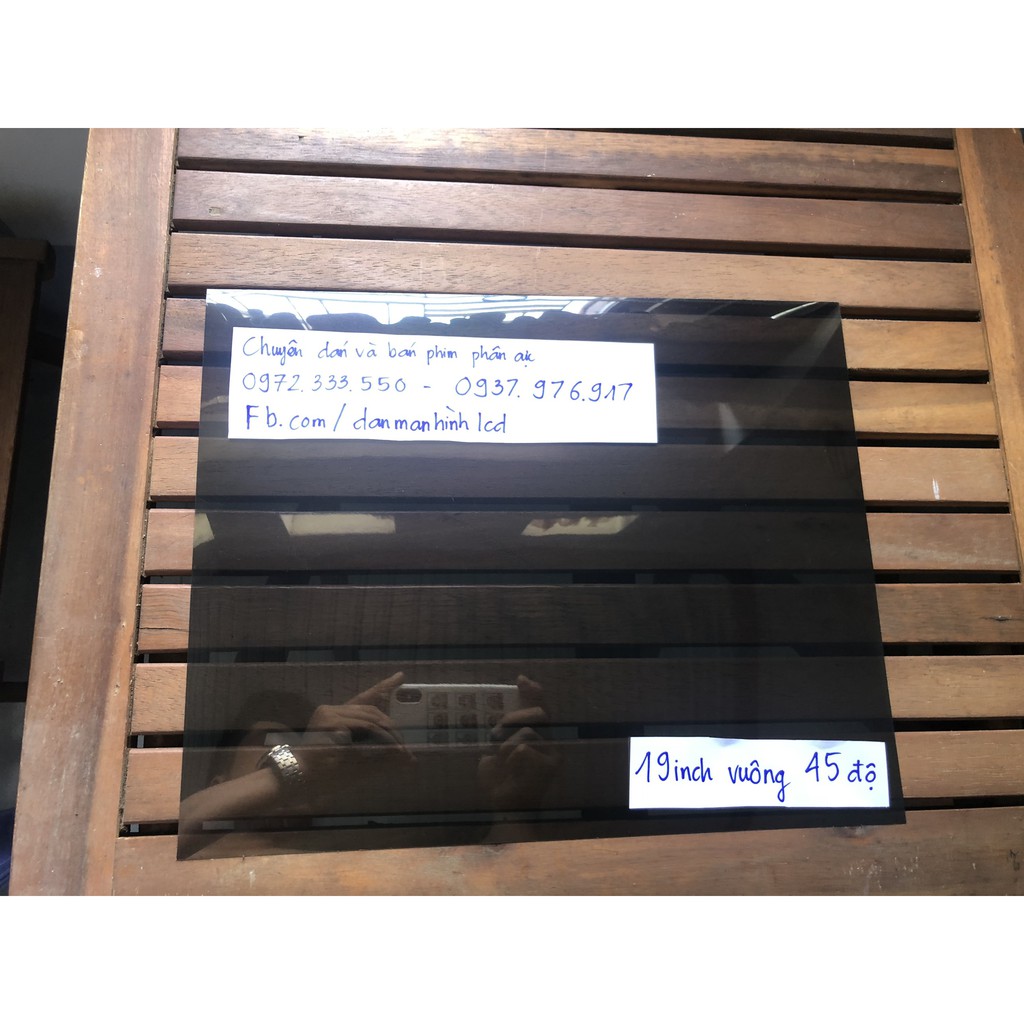 Phim phân cực 17 in 19 in vuông dùng để dán màn hình LCD, tivi, hmi,laptop, điện thoại ,tặng dao,khăn lau,hướng dẫn dán
