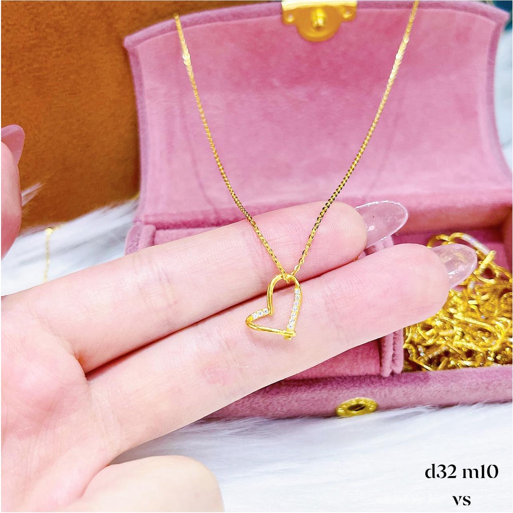 Mặt dây chuyền trái tim vàng