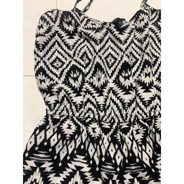 Jumpsuits họa tiết
